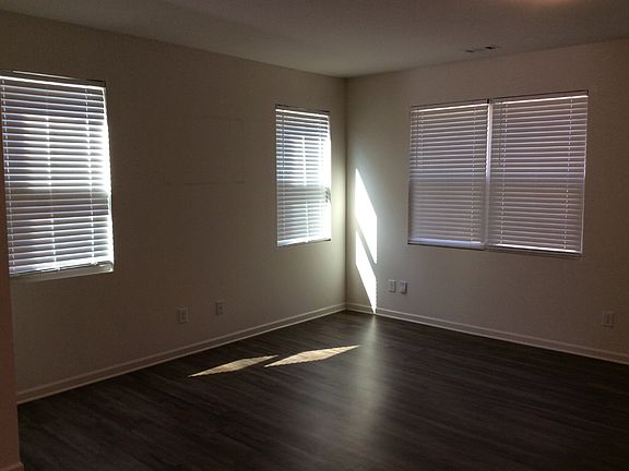 5th image of 3075 Tarian Way