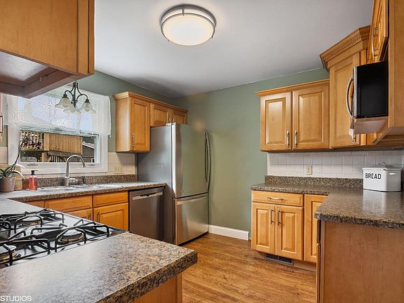 4th image of 3303 Churchview Dr