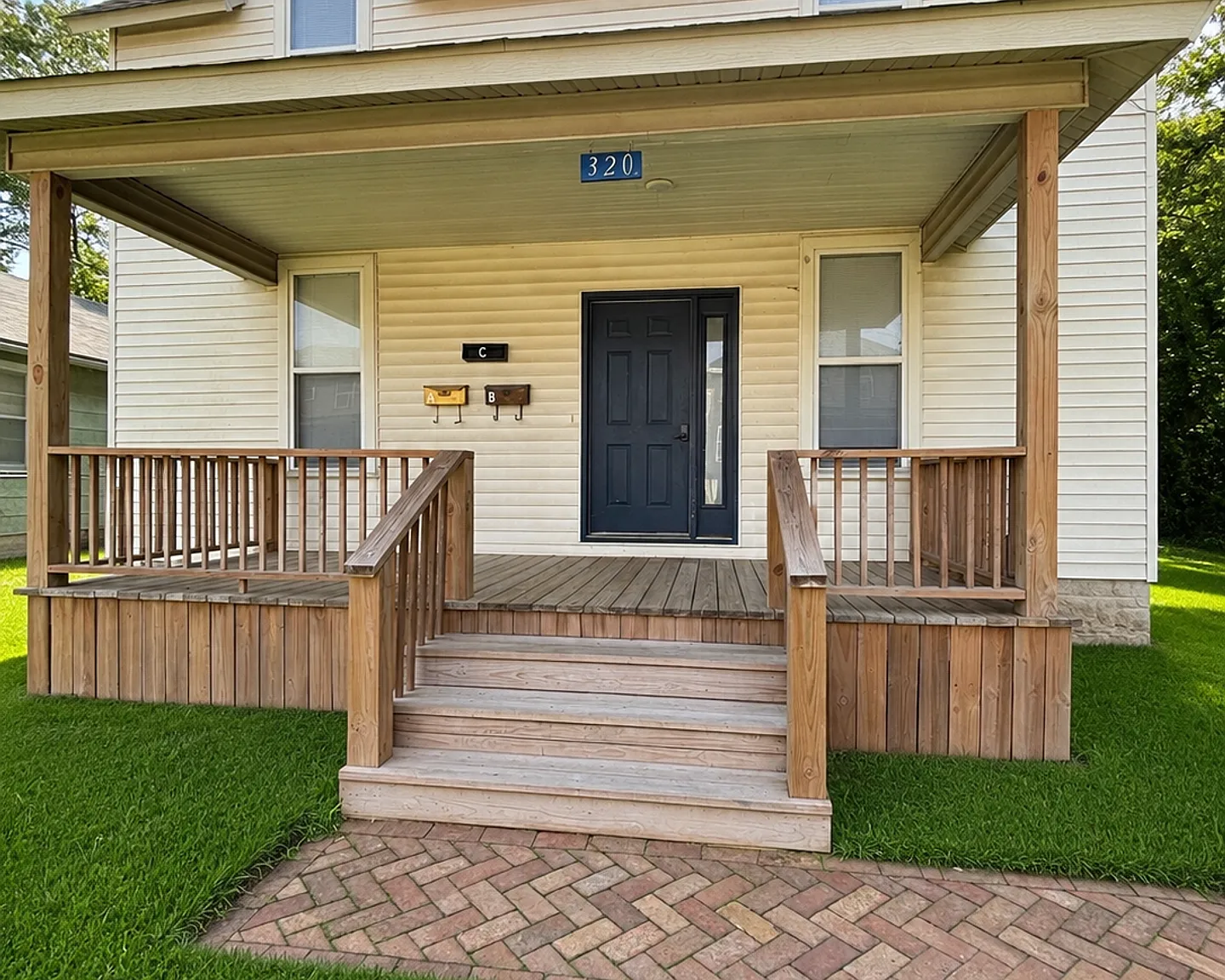 320 S Florence - Triplex — Photo 1