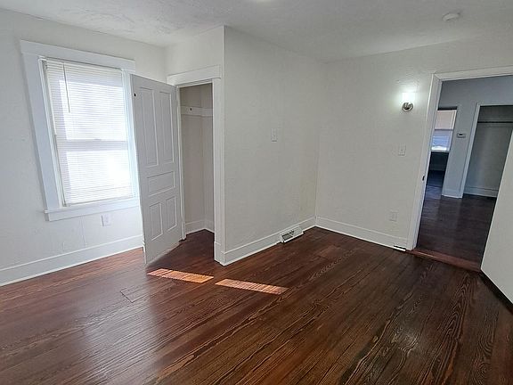5th image of 454 Freeport St APT A