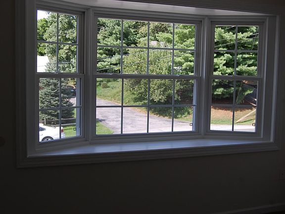 2nd image of 502 Grand Ave