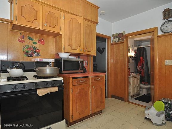 5th image of 36 Angelico St