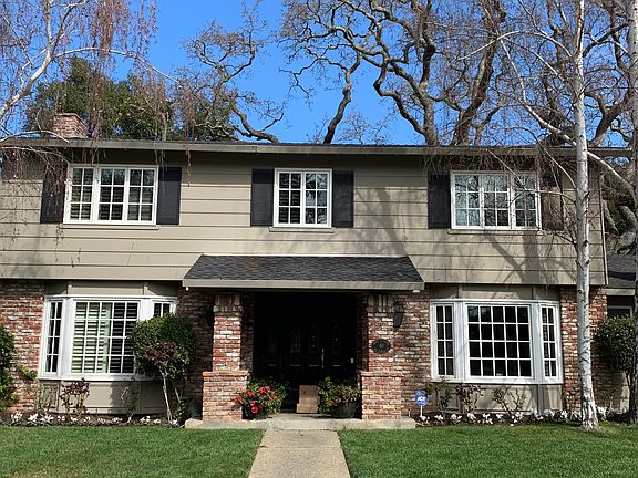 2nd image of 40 Los Robles Ct