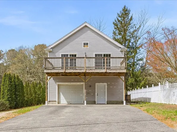 35 Freshmeadow Dr, Wareham, MA 02571