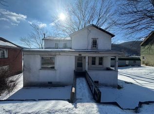 68 E Main St, Richwood, WV