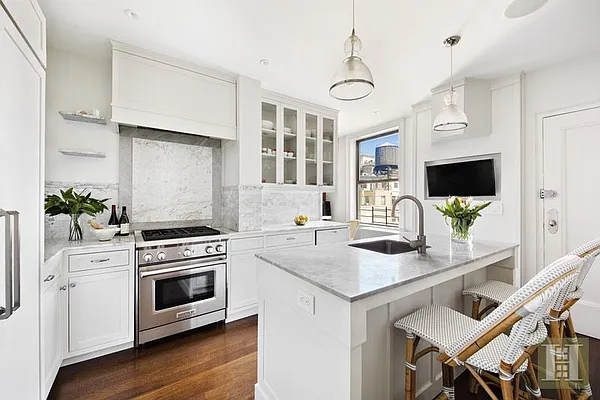 Sold by Halstead Real Estate | media 10