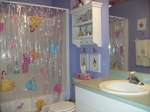 2nd Bathroom
