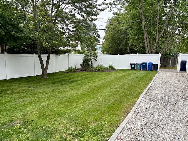 Common Yard
