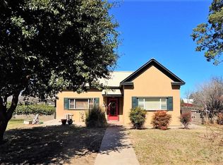 703 W Sul Ross Ave, Alpine, TX 79830