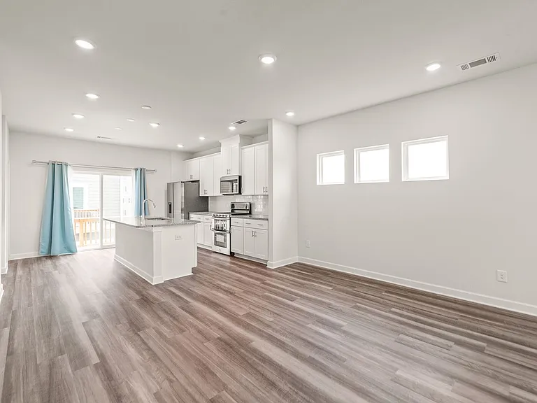 7136 Bryce Ave — Photo 5