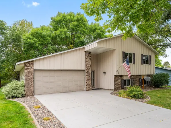 7476 Jeffery Ln S, Cottage Grove, MN 55016