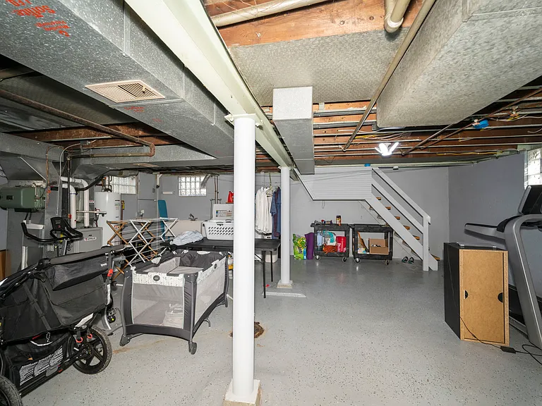 3318 Claramont Ave — Photo 16
