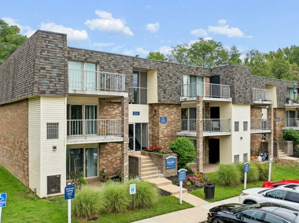 Iron Hill Apartments