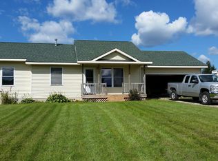 5301 E Sparling Rd, Kingsley, MI 49649