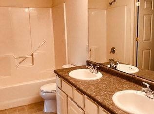 2000 Mead Hill Rd #2201, Newmarket, NH 03857