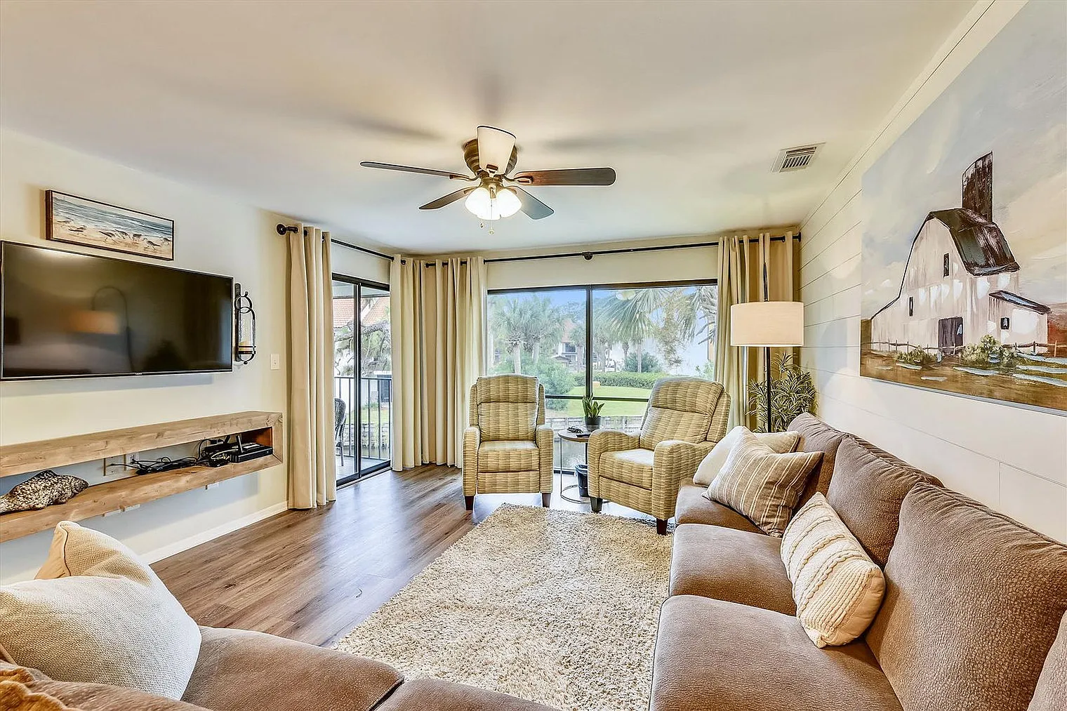 2 bed, 2.0 bath, 1194 sqft, $3,852 — Photo 2