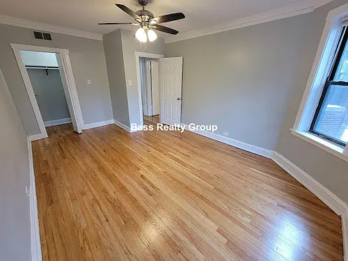7002 N Paulina St #1 Photo 1