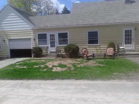 2nd image of 10 Simard Ave