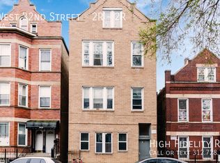 915 W 32nd St APT 2R, Chicago, IL 60608