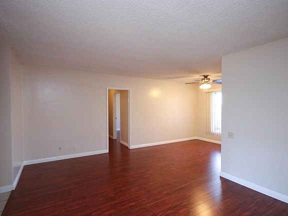 3rd image of 550 E California Blvd APT 3