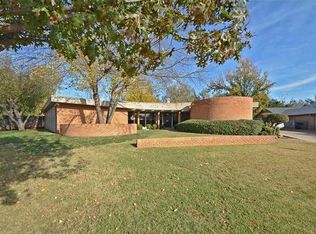 7008 N Country Club Pl, Oklahoma City, OK 73116