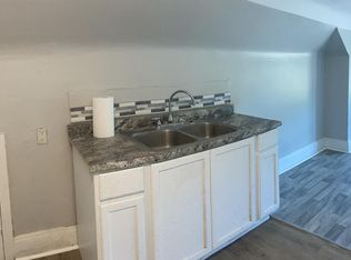 855 Lakeview Rd #3, Cleveland, OH 44108