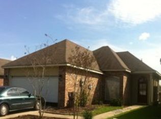 3945 Northshore Ave, Baton Rouge, LA 70820