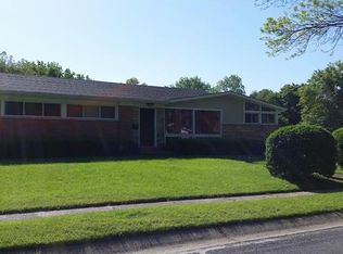 1130 Burch Ln, Saint Louis, MO