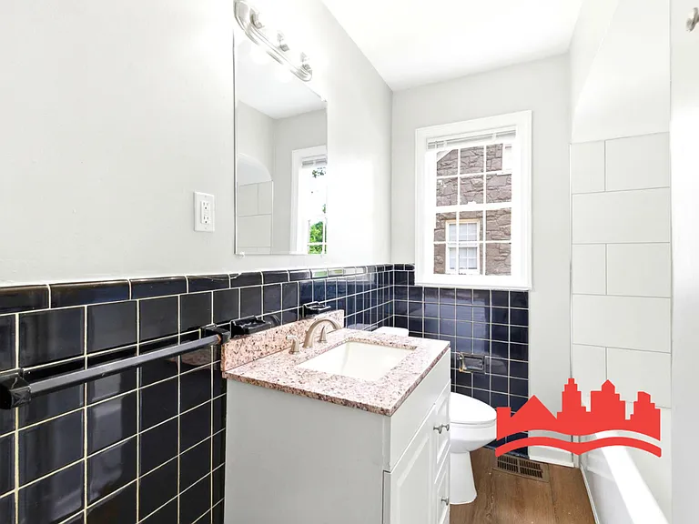 755 E McKellar Ave — Photo 21