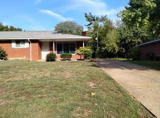 25 Larkspur Dr, Belleville, IL