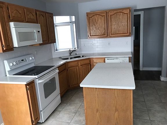 2nd image of 8824 W Bonnie Ave