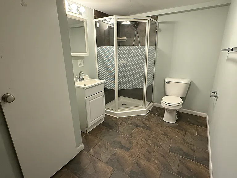 824 N 47th St — Photo 22