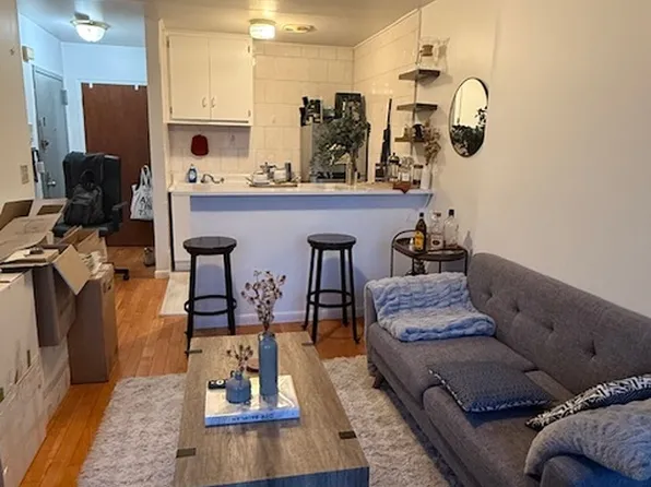 1993 3rd Avenue image 1 of 6