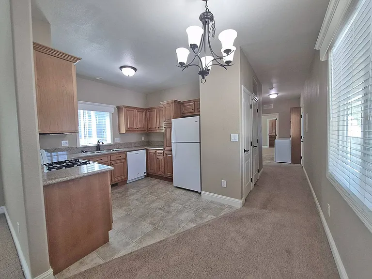 1054 Mountain Shadows Blvd #180 — Photo 2