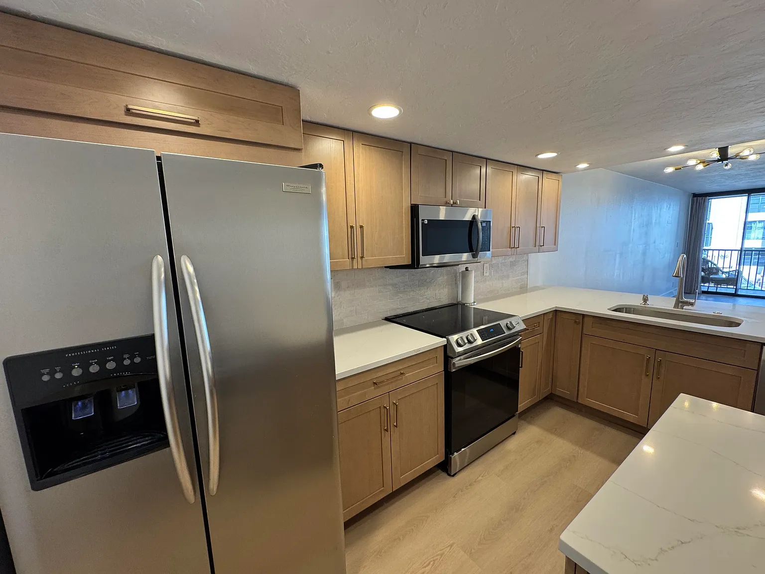 2 bed, 2.0 bath, 1095 sqft, $2,900 — Photo 4