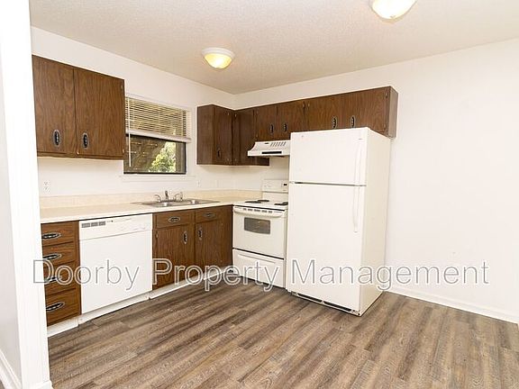 4th image of 26 Nicole Ln Unit 72
