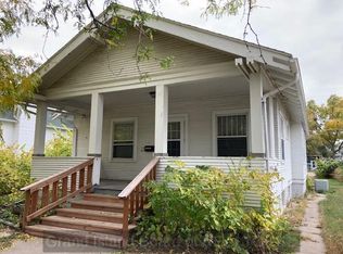 107 E 27th St, Kearney, NE 68847