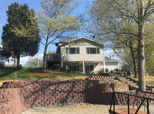 601 Dongola Ct, Creal Springs, IL 62922