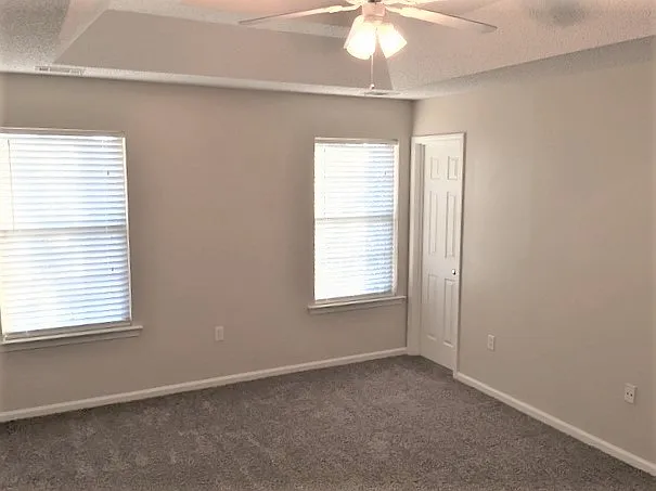 8 Sandy Pond Ct — Photo 6