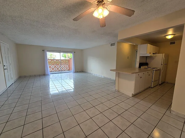 11604 NW 29th Ct #2-C — Photo 1