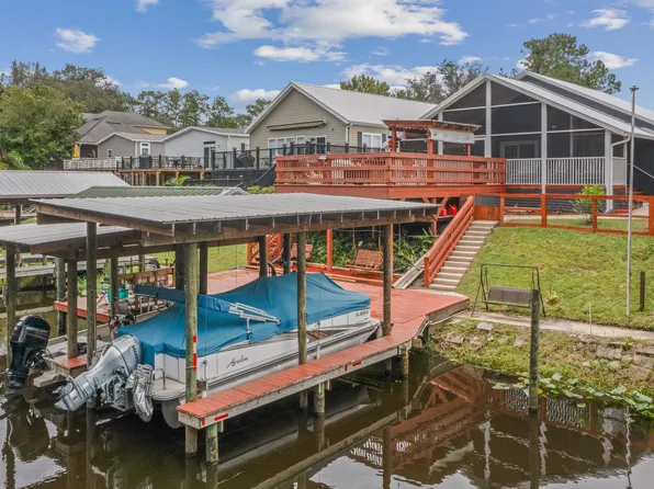 291 Maxwell Dr, Welaka, FL 32193