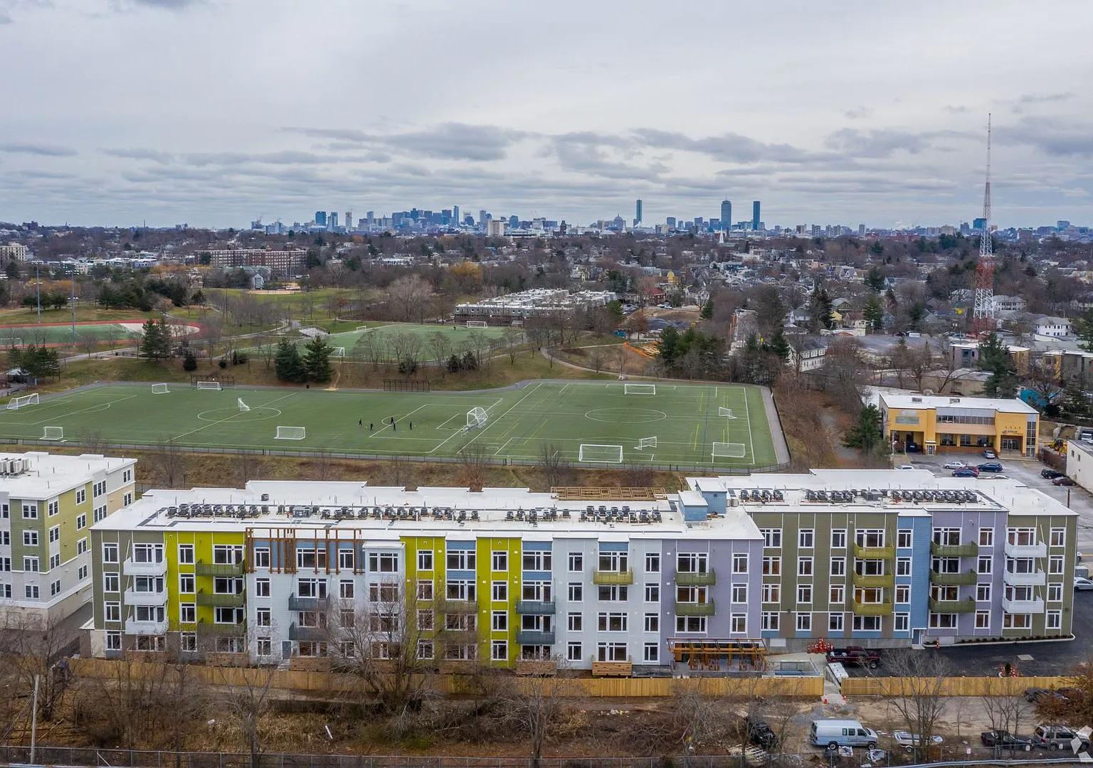 Huge Studio in Cambridge Minutes from the Red Line — Photo 2
