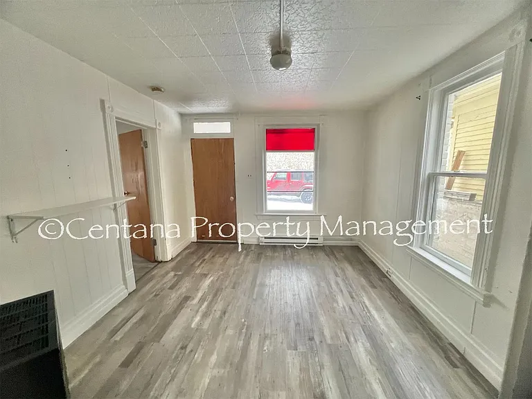 816 Caledonia — Photo 3