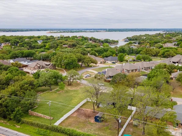 5323 Mission Cir, Granbury, TX 76049