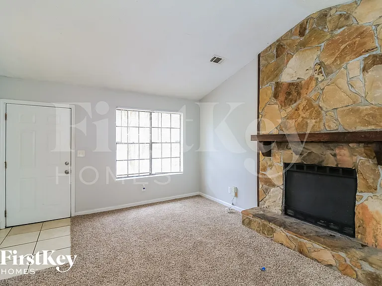 6168 Creekford Dr — Photo 4