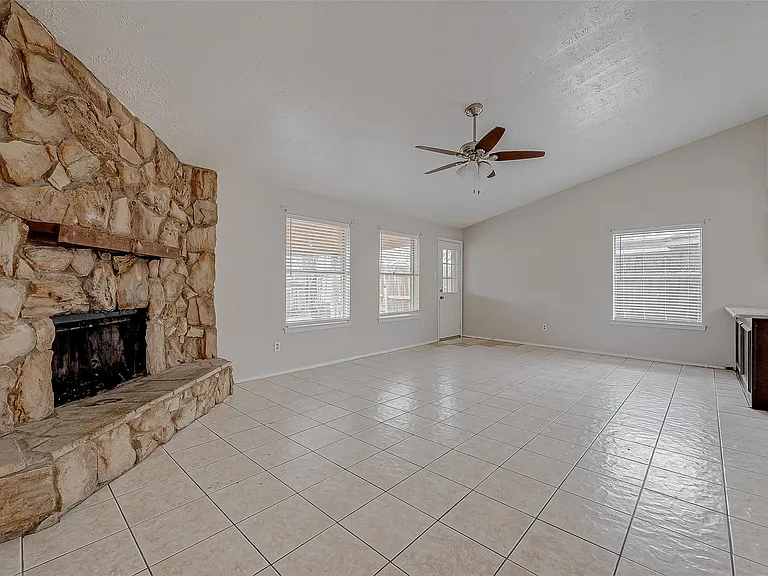 10322 Clarktower Ln — Photo 5