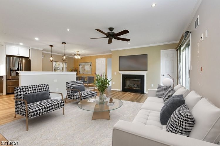 1st image of 66 Larkin Cir #66