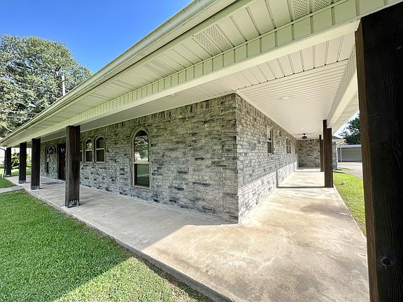 4th image of 2275 Belfast Way