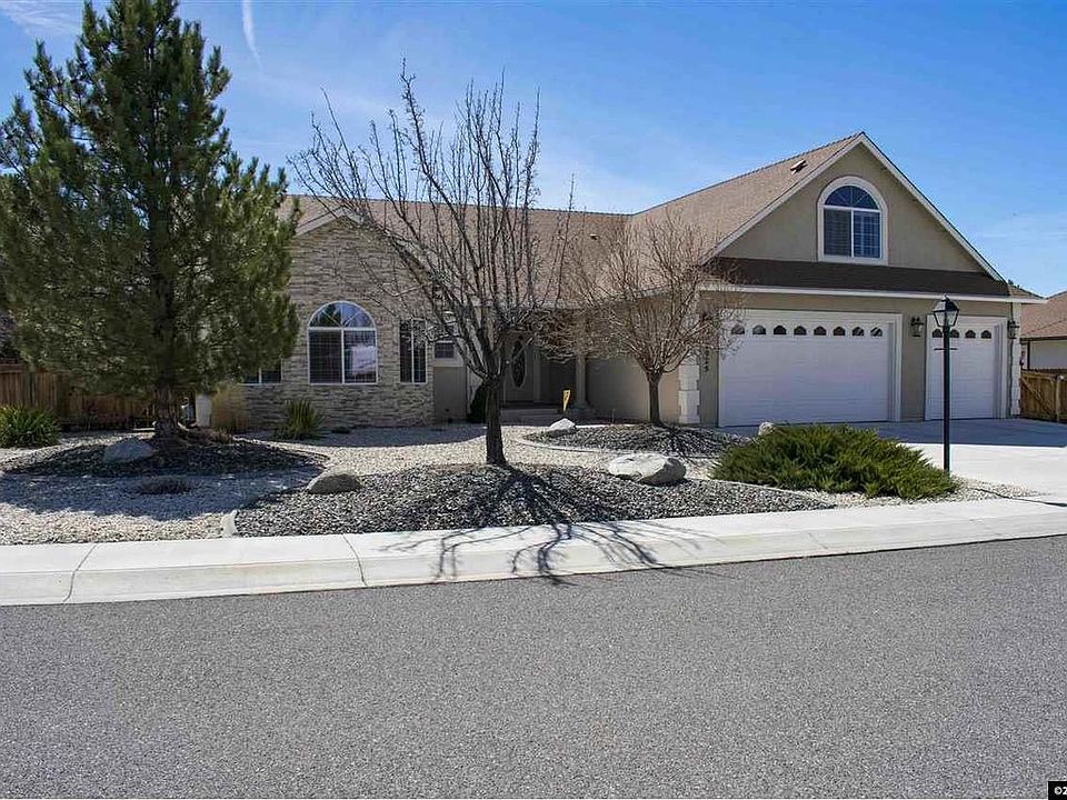 1st image of 2925 La Cresta Cir