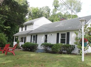 570 Boston Neck Rd, North Kingstown, RI 02852
